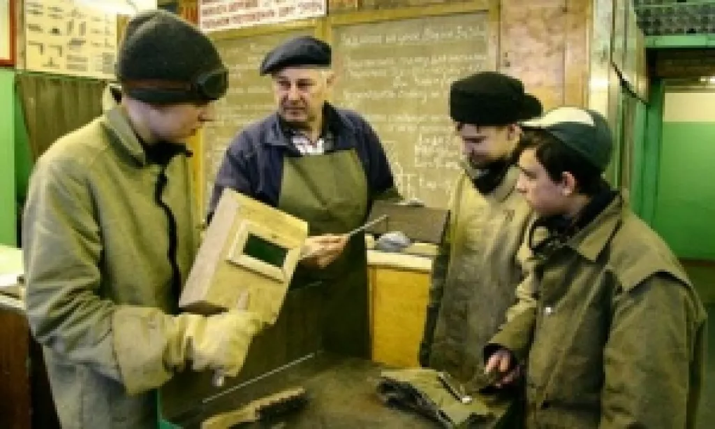 Рабочие «старой формации» выходят из спячки