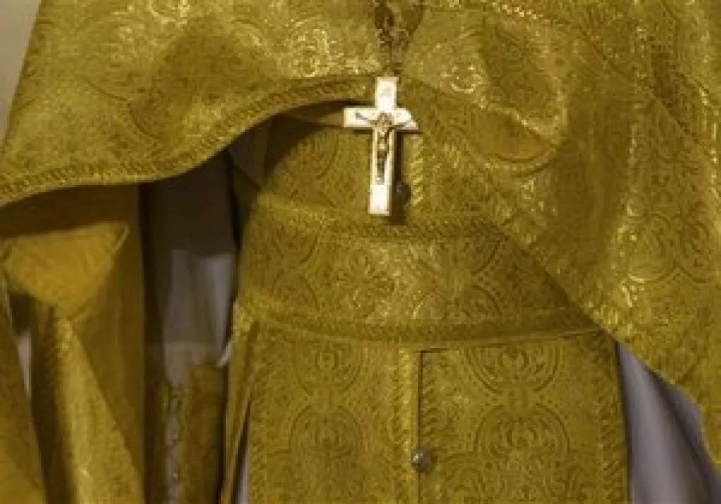 Россиянина уволили за шутки над освящением офиса