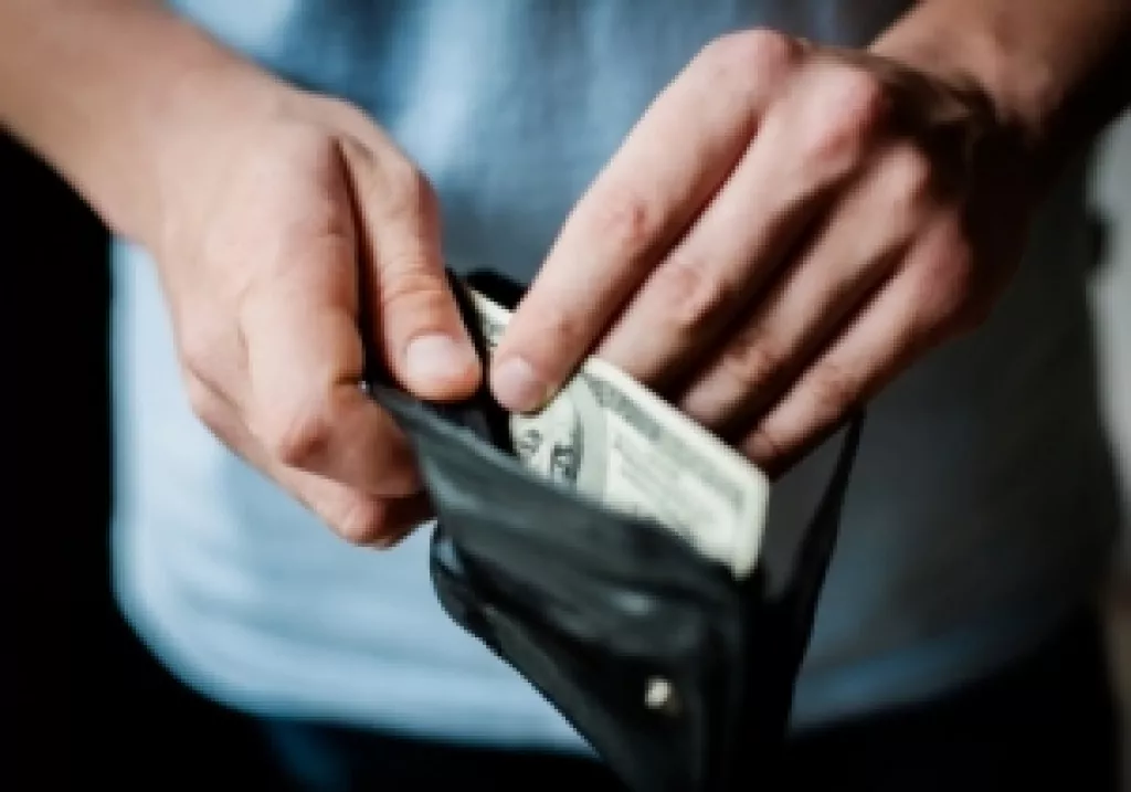 Разрыв между зарплатами руководителей и их подчиненных в России — самый большой в мире