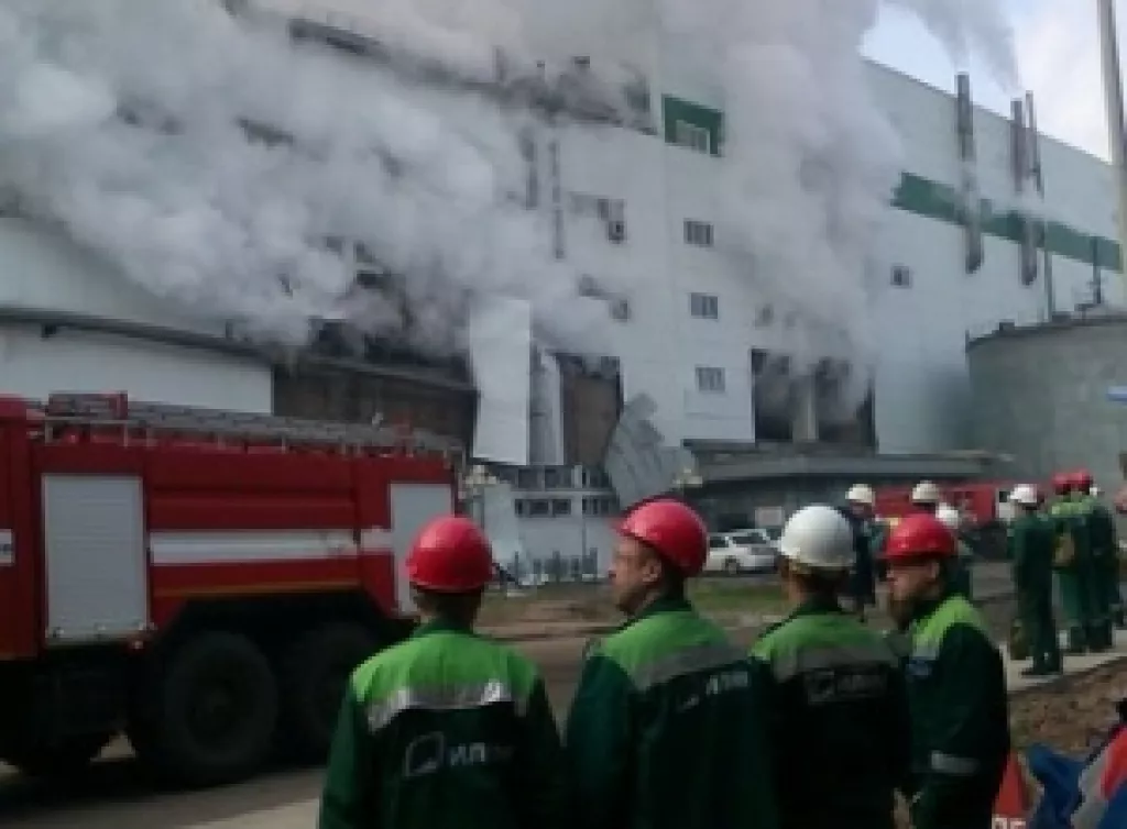 При взрыве на заводе группы &laquo;Илим&raquo; в Братске пострадали 2 человека