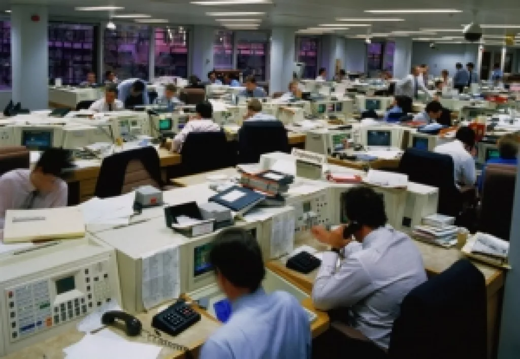 Видео: Каждый десятый сотрудник ворует у боссов!