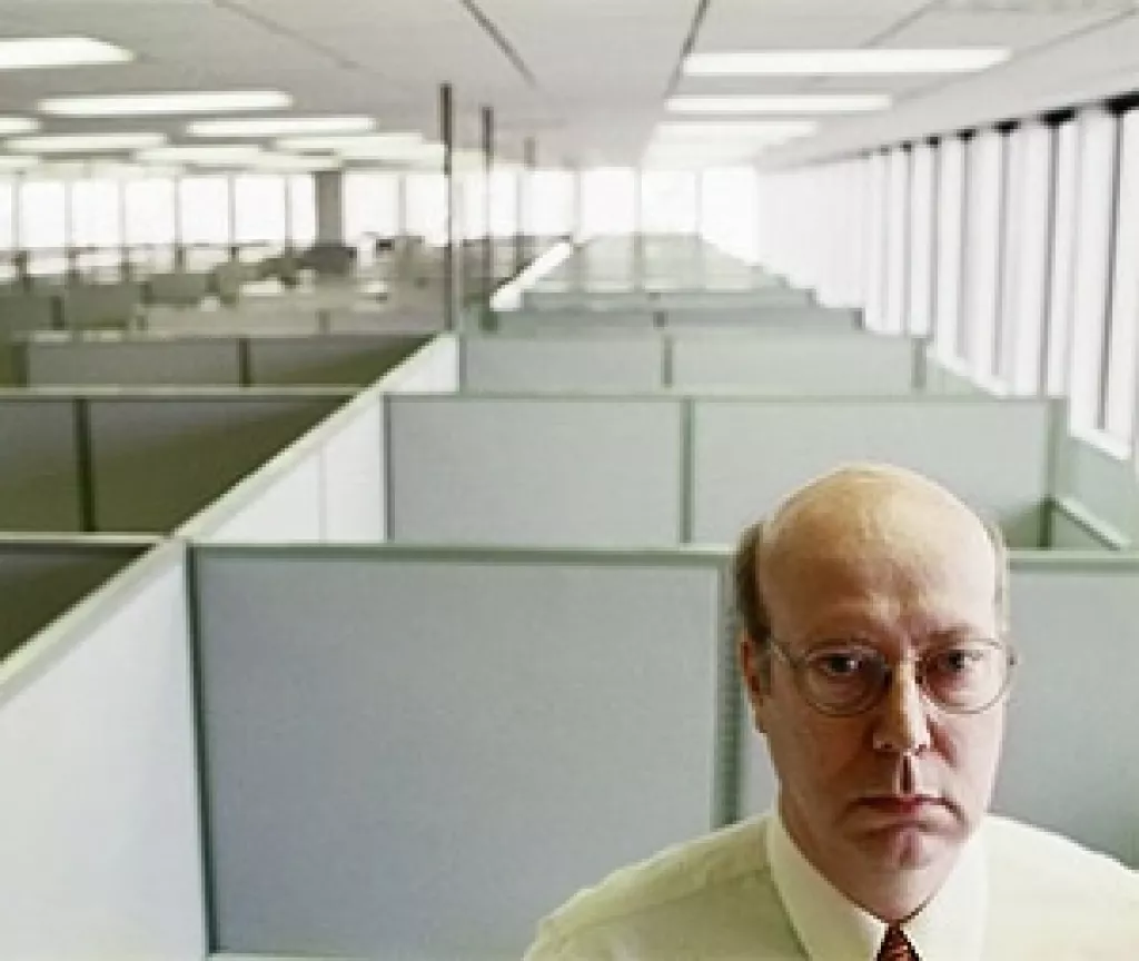 Пытался вернуть деньги после бегства с работы