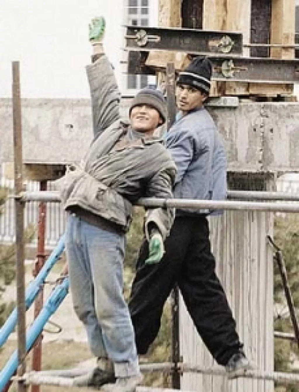 Четыре гастарбайтера погибли в пожаре на юге Подмосковья